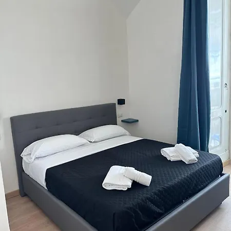 Maison Dante 4* Neapol